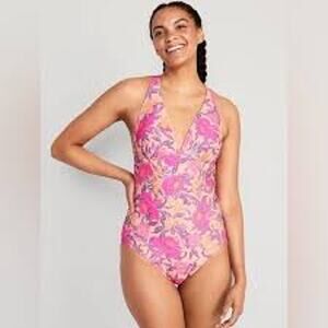 Old Navy One Piece Swimsuit Womens XL Pink Floral Swim Travel Cruise Resort NEW